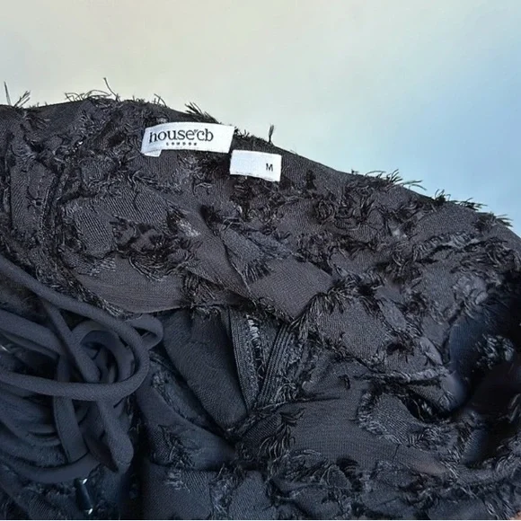 House of CB
House of CB 'Seren' Black Floral Lace Back Maxi Dress size M - Picture 10 of 13